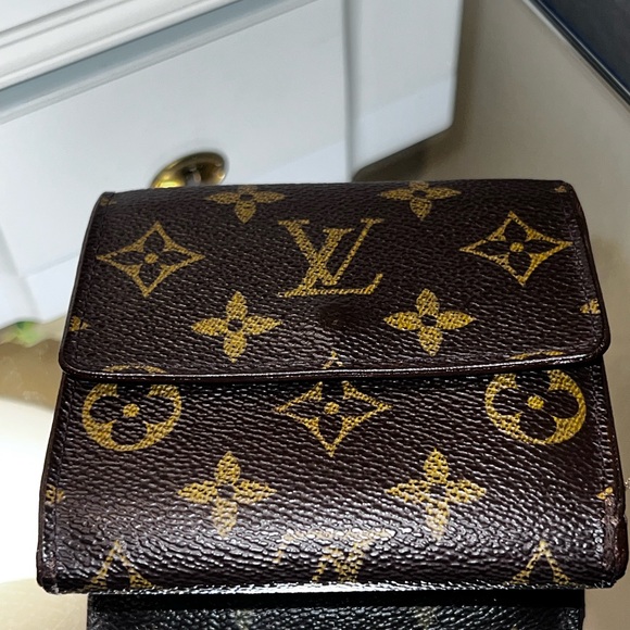 Louis Vuitton wallet - Picture 1 of 12